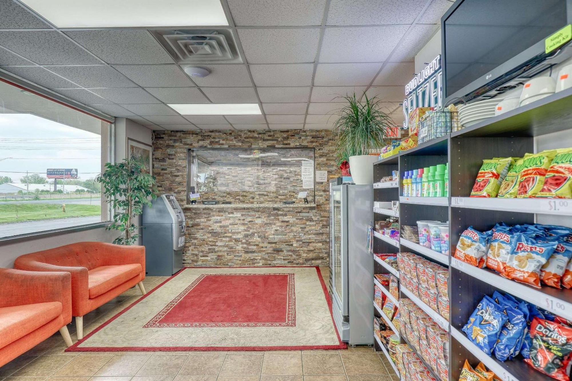 Econo Lodge Neenah Bagian luar foto